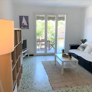 Beaux 3 Pieces Avec Espaces Exterieurs Et Parking - Proche Hyères