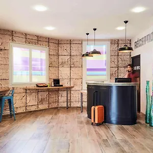 Ibis Styles Rooftop&spa Hyères