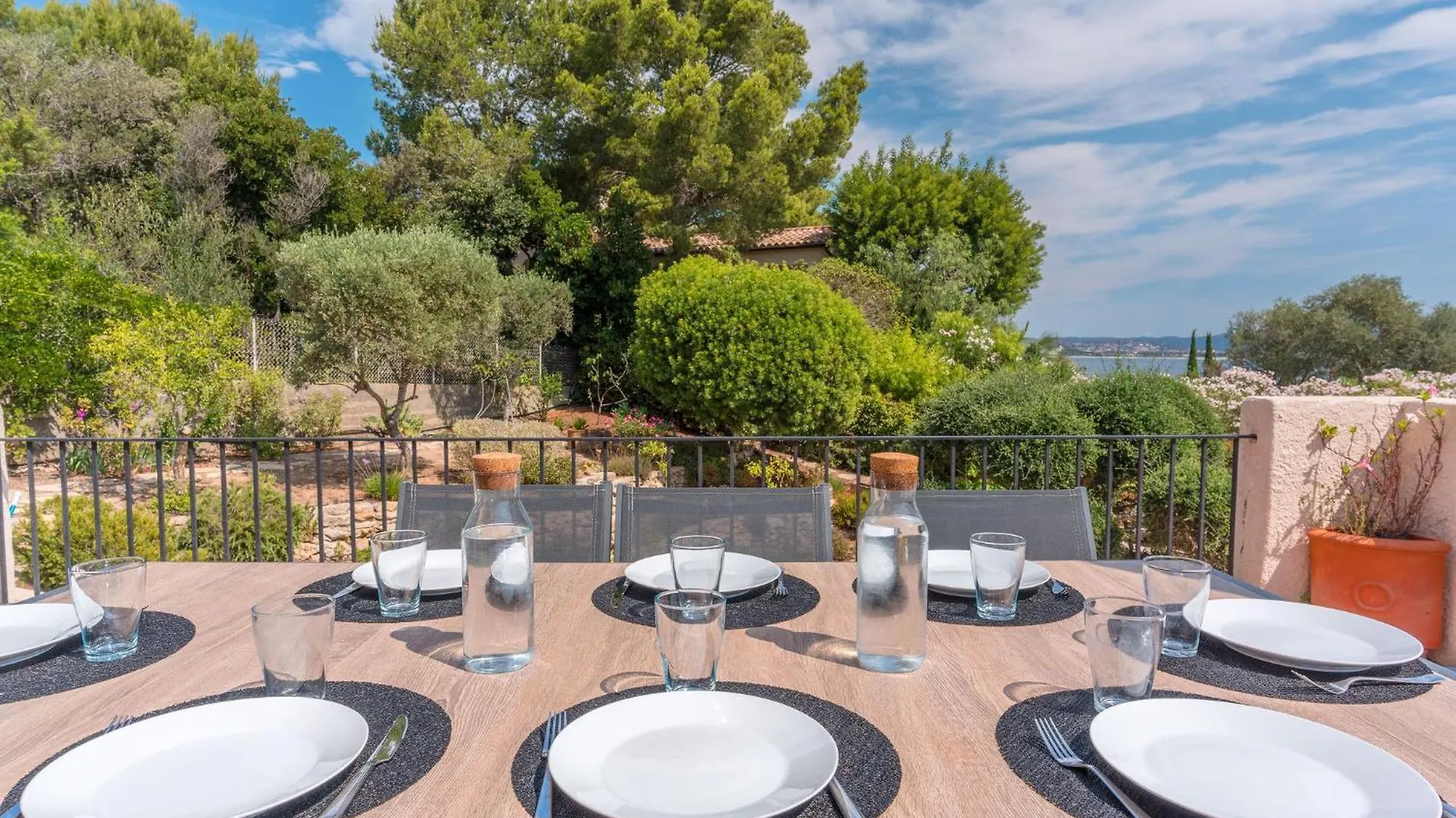 Villa Vue Mer Presqu'Ile De Giens Avec Piscine Hyeres